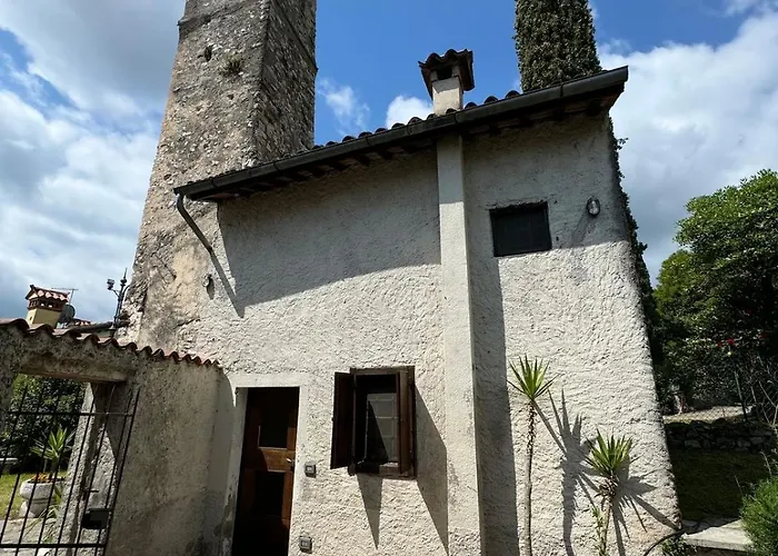 Corte San Martino * سكيو